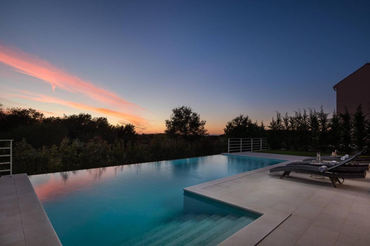 Villa Celeste By Ilc Brtonigla Exterior photo